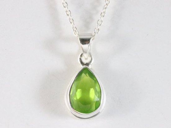 Druppelvormige zilveren hanger met peridoot aan ketting afbeelding 4