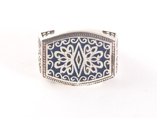 Bewerkte zilveren herenring met niëllo decoraties afbeelding 4