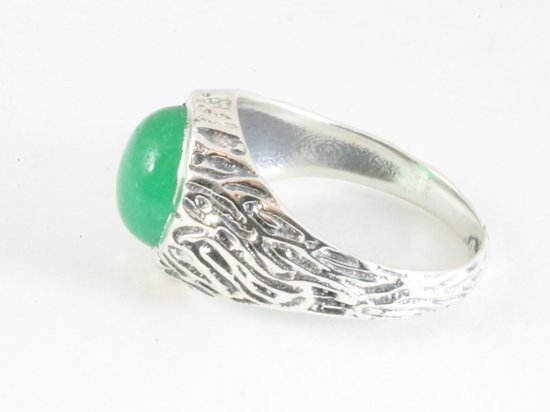 Bewerkte zilveren ring met jade afbeelding 2