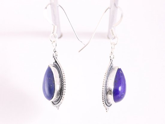 Bewerkte zilveren oorbellen met lapis lazuli afbeelding 2