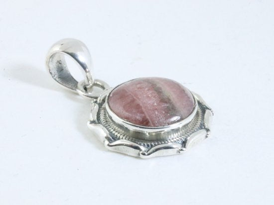 Ronde bewerkte zilveren hanger met rhodochrosiet afbeelding 2