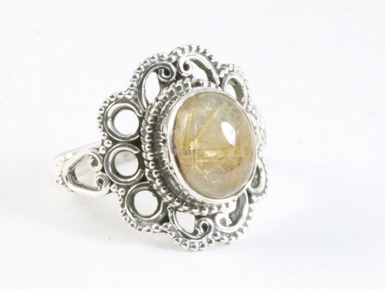 Opengewerkte zilveren ring met gouden rutielkwarts afbeelding 1