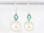 Zilveren oorbellen met witte mabe parel en groene toermalijn afbeelding 3