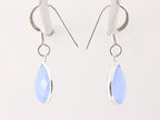Fijne druppelvormige zilveren oorbellen met blauwe chalcedoon afbeelding 2