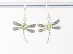 Fijne zilveren libelle oorbellen met peridoot afbeelding 3