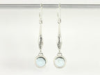 Lange bewerkte zilveren oorbellen met blauwe topaas afbeelding 3