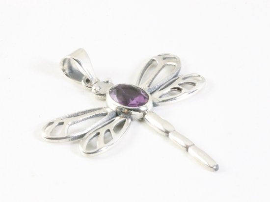 Opengewerkte zilveren libelle hanger met amethist aan ketting afbeelding 2