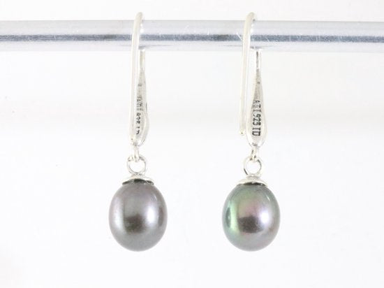 Traditionele fijn bewerkte zilveren oorbellen met zwarte parel afbeelding 3