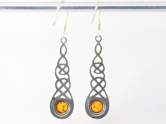 Lange opengewerkte zilveren oorbellen met amber afbeelding 3