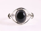Opengewerkte zilveren ring met onyx afbeelding 4