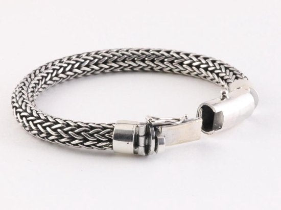 Zware ronde gevlochten zilveren armband met kliksluiting afbeelding 3