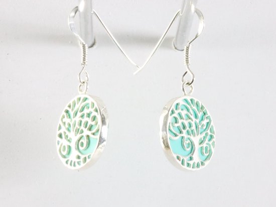 Ronde zilveren oorbellen met levensboom op groene turkoois afbeelding 2