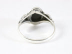 Bewerkte zilveren ring met onyx afbeelding 3
