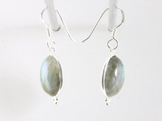 Fijne zilveren oorbellen met labradoriet afbeelding 2