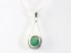 Zilveren hanger met smaragd aan ketting afbeelding 3