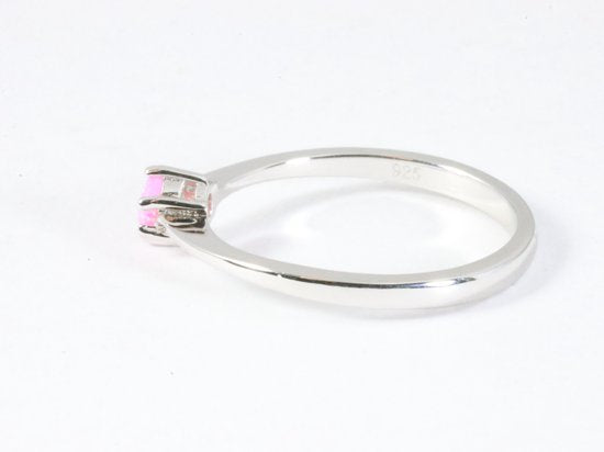 Fijne hoogglans zilveren ring met roze opaal afbeelding 2