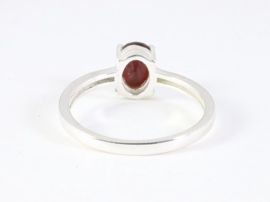 Fijne hoogglans zilveren ring met granaat afbeelding 3