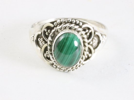 Bewerkte zilveren ring met malachiet afbeelding 4