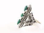 Langwerpige bewerkte zilveren ring met groene onyx afbeelding 2