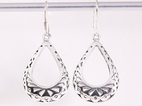 Opengewerkte zilveren oorbellen afbeelding 4