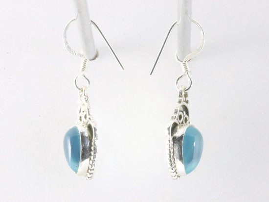Fijne bewerkte zilveren oorbellen met aqua chalcedoon afbeelding 2