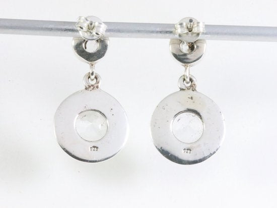 Ronde bewerkte zilveren oorstekers met bergkristal afbeelding 3