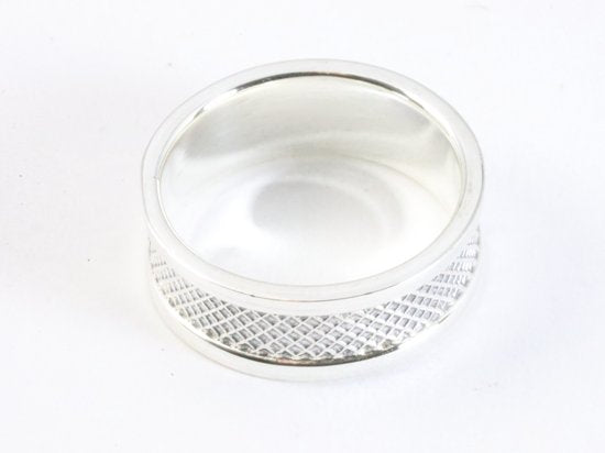 Zilveren ring met fijne bewerking afbeelding 2
