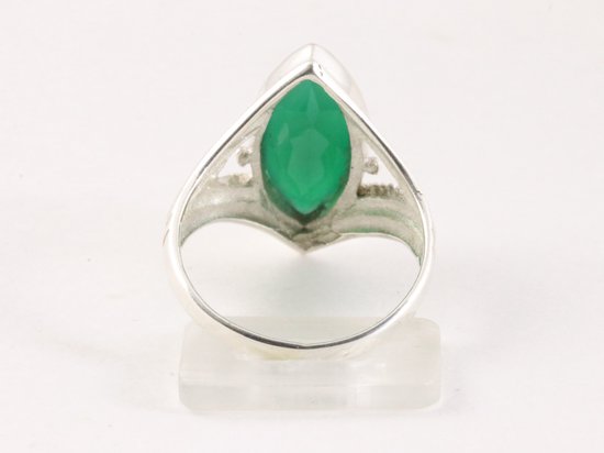 Opengewerkte zilveren ring met groene onyx afbeelding 3