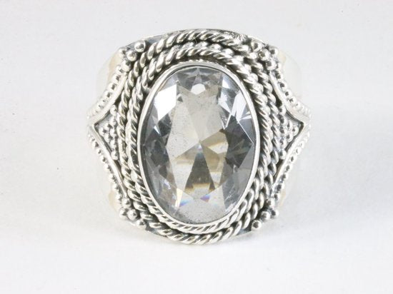 Bewerkte zilveren ring met bergkristal afbeelding 4