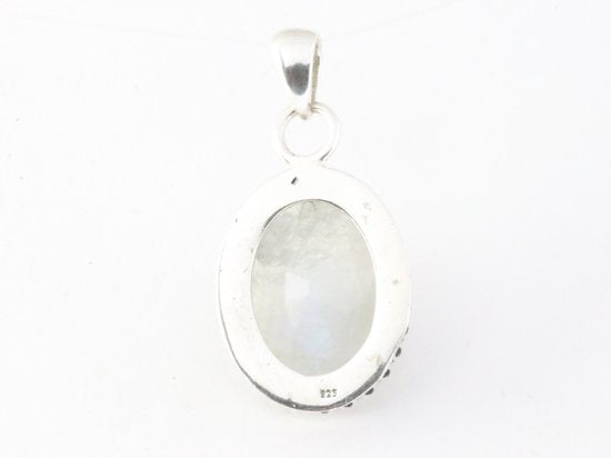 Bewerkte ovale zilveren hanger met regenboog maansteen afbeelding 3