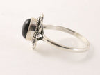 Fijne bewerkte zilveren ring met onyx afbeelding 2
