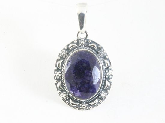 Bewerkte zilveren hanger met blauwe saffier afbeelding 4