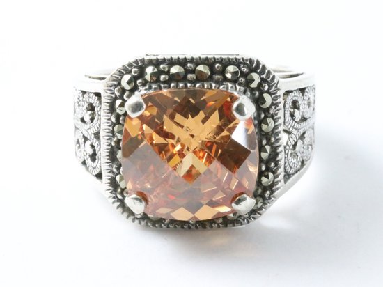 Opengewerkte zilveren ring met citrien en marcasiet afbeelding 4