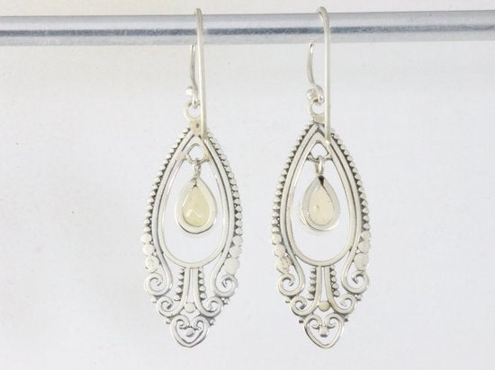 Lange opengewerkte zilveren oorbellen met citrien afbeelding 2