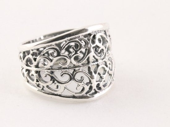 Opengewerkte zilveren ring afbeelding 1