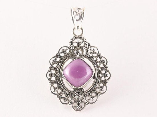 Opengewerkte zilveren hanger met paarse fosfosideriet afbeelding 1