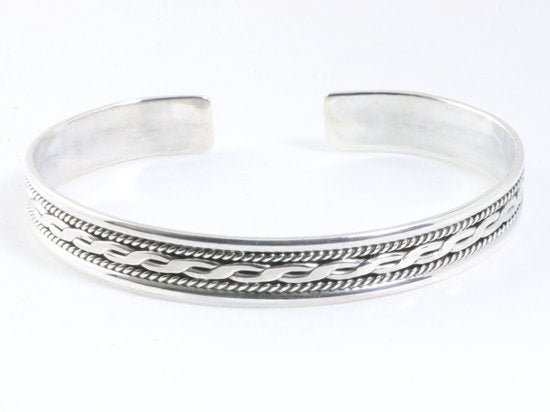 Zilveren klemarmband met kruiskabel patronen afbeelding 3