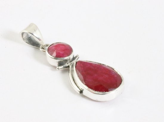 Zilveren hanger met robijn afbeelding 2