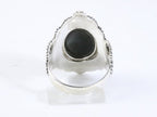 Bewerkte zilveren ring met onyx afbeelding 3