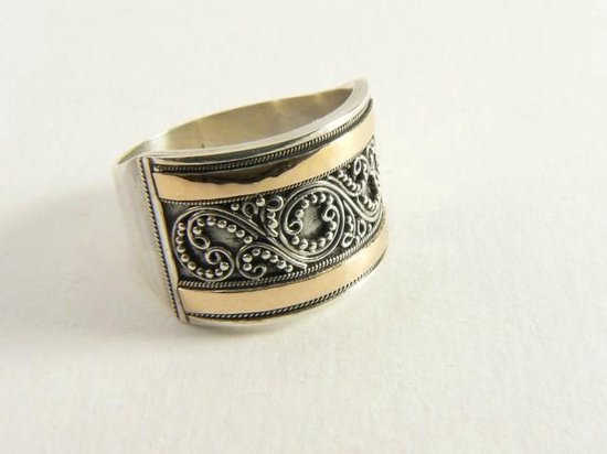 Traditionele bewerkte zilveren ring met 18k gouden banden afbeelding 1