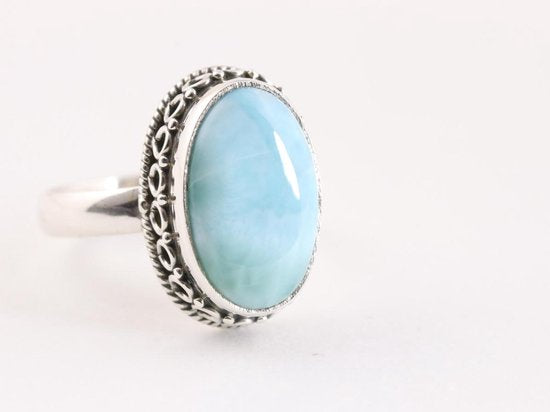 Bewerkte zilveren ring met larimar afbeelding 1