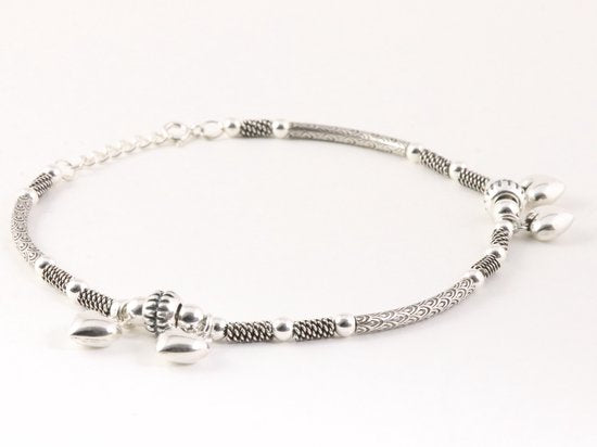 Zware zilveren enkelband met bewerkte kralen en hartjes afbeelding 2