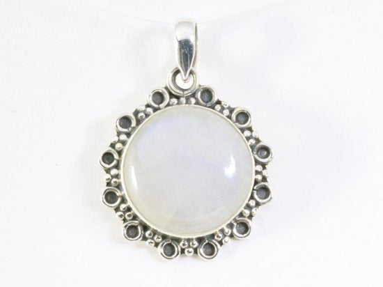 Ronde bewerkte zilveren hanger met regenboog maansteen afbeelding 4