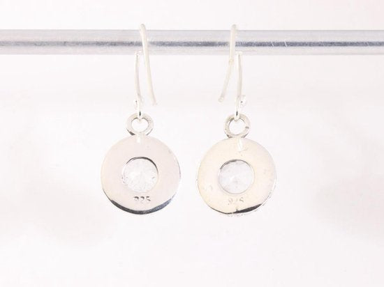 Fijne bewerkte ronde zilveren oorbellen met bergkristal afbeelding 3