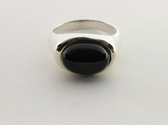 Zilveren ring met onyx afbeelding 2