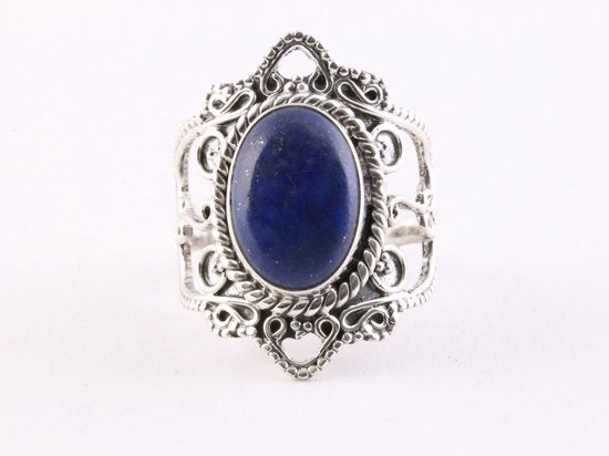 Bewerkte zilveren ring met lapis lazuli afbeelding 4