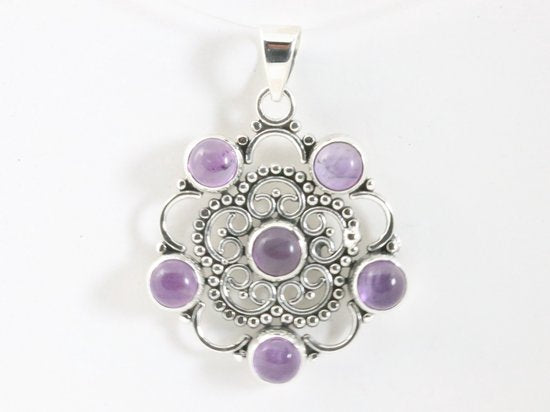 Opengewerkte zilveren hanger met amethist afbeelding 4