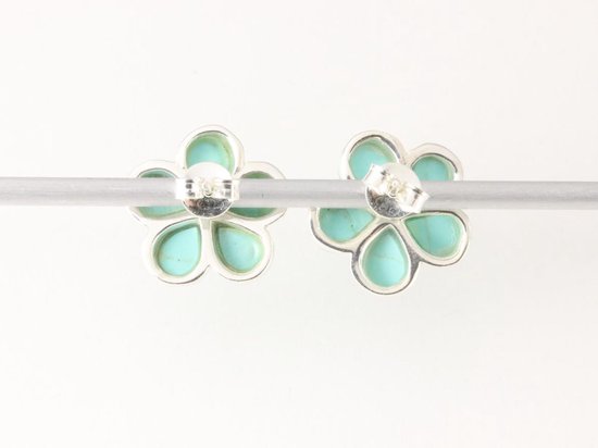 Bloemvormige zilveren oorstekers met groene turkoois afbeelding 3