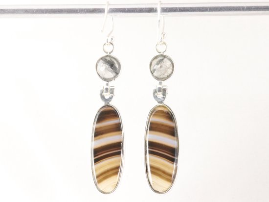 Lange zilveren oorbellen met Botswana agaat en zwarte rutielkwarts afbeelding 3