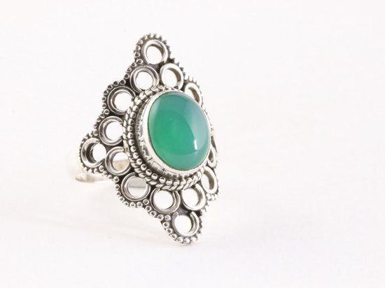 Opengewerkte zilveren ring met groene onyx afbeelding 1